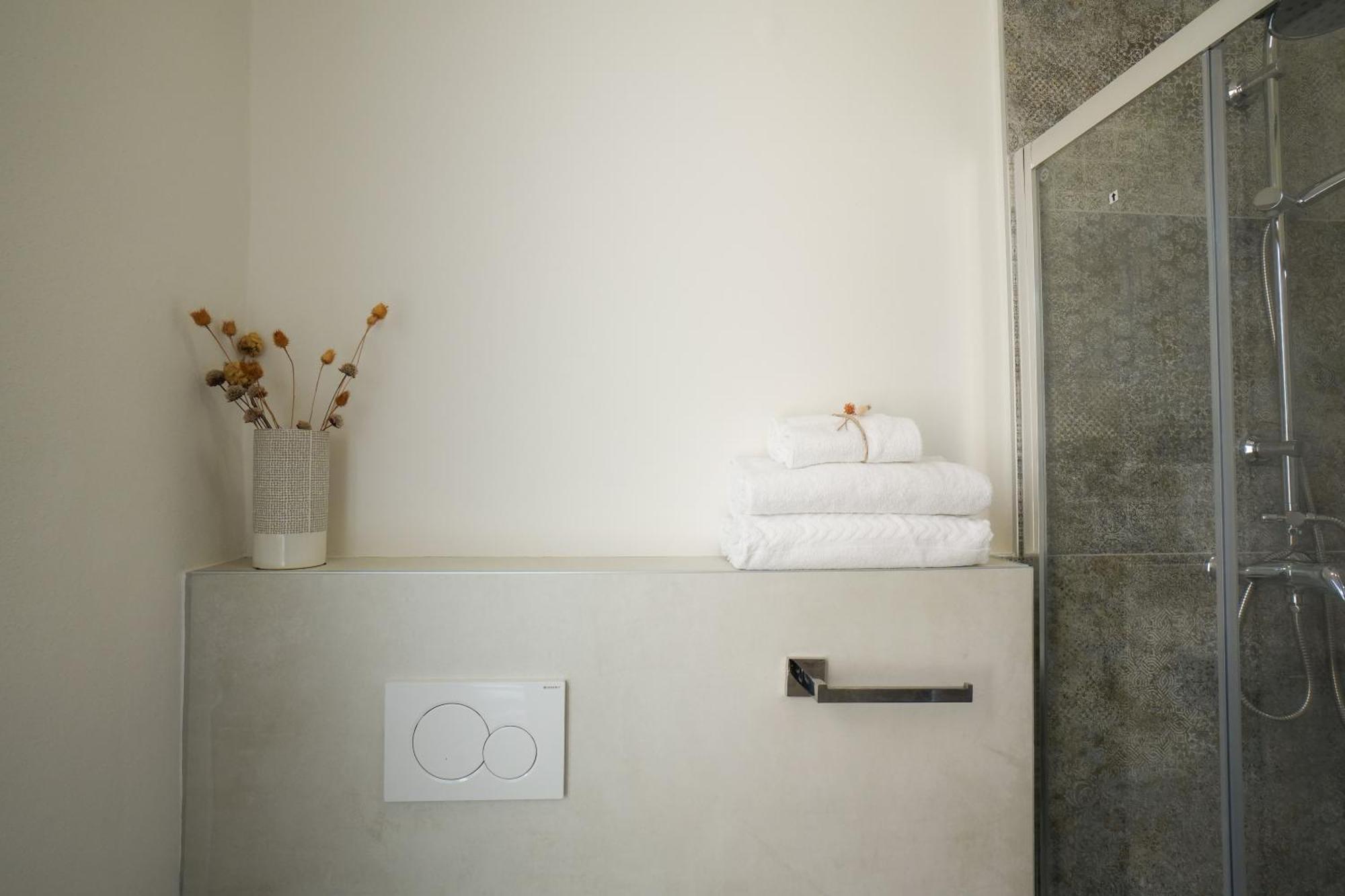 Mazzini'S Rooms Modena Exterior photo